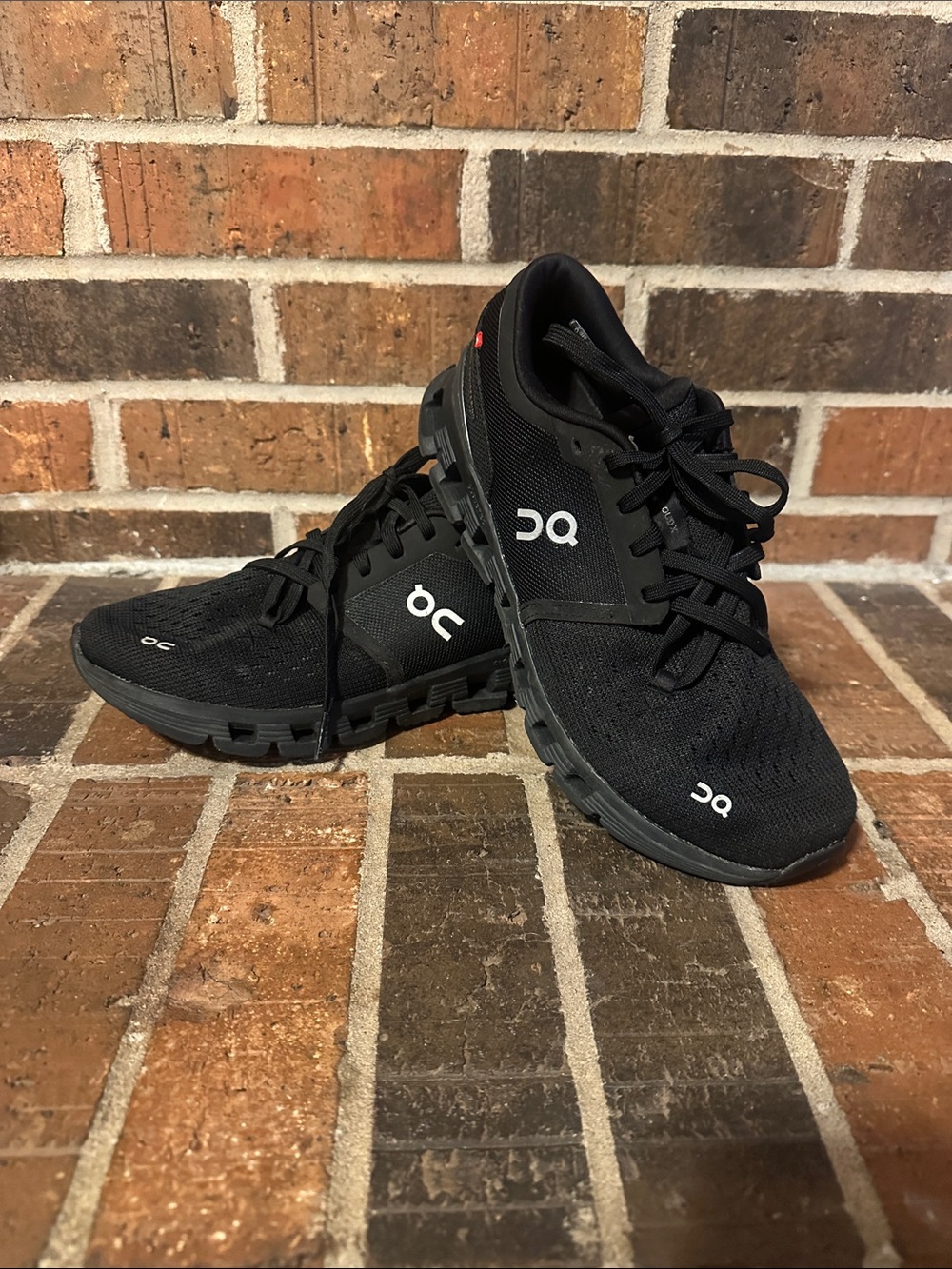 On Running Women's Black Cloud X size 8.5